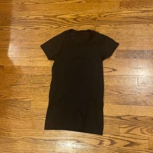 Lululemon Swiftly Tech Black Shirt